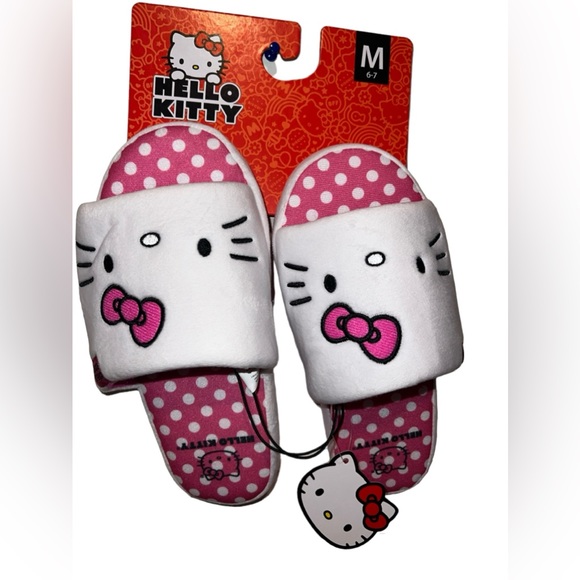 NWT Hello kitty Sanrio Plush slippers - Picture 1 of 8
